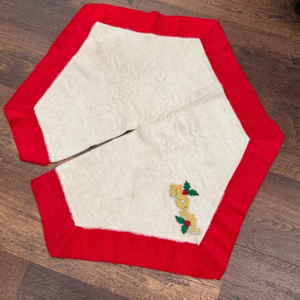 Vintage 1950s 1960s Faux Fur Christmas Tree Skirt Noel Kitsch Hexagon 36"x29"